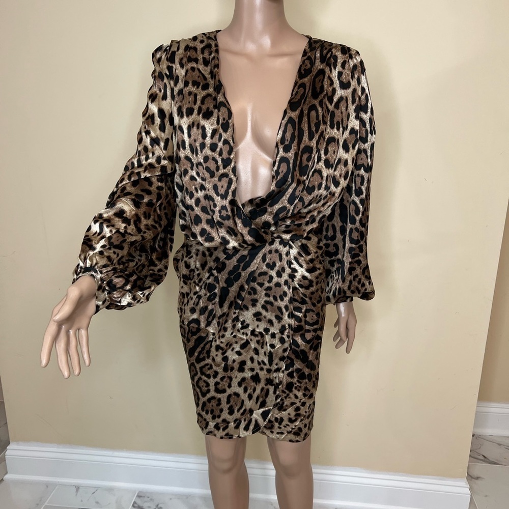 𝅺Fashion nova short dress - Picture 2 of 10